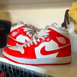 Nike Air Jordan Retro 1 Mid Syracuse Women’s